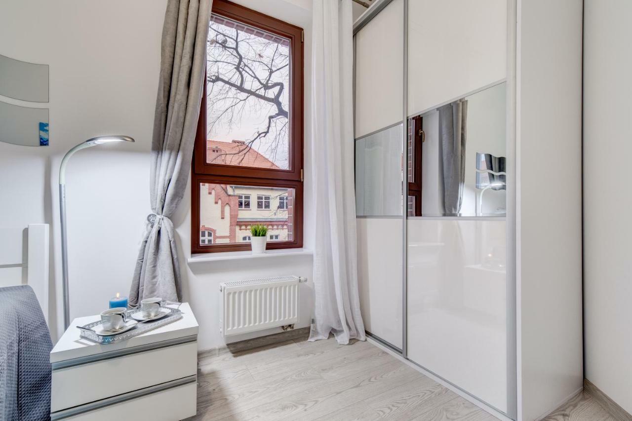 Apartment Silver