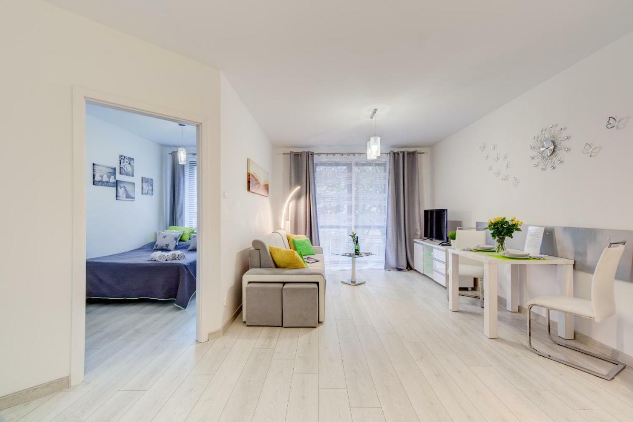Silver Apartment *